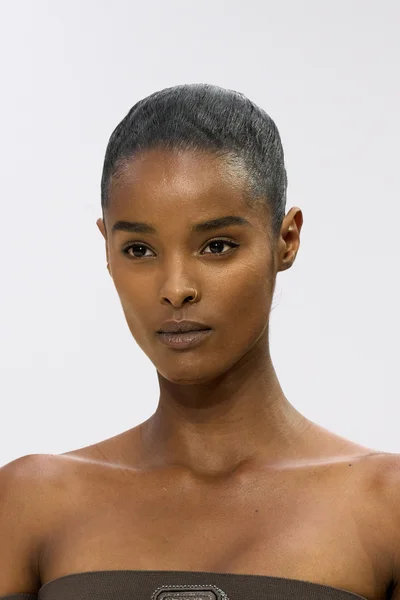 Look 25